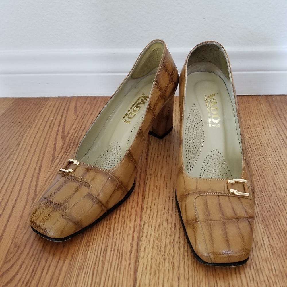 Vintage Vaddi pumps